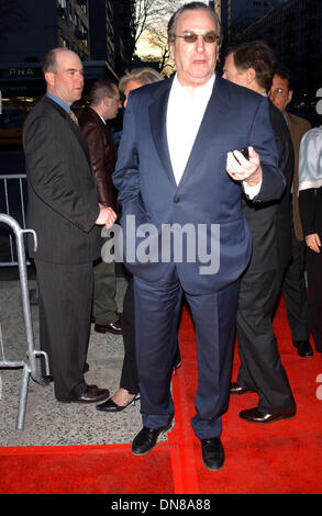 11 avril 2002 - K24680AR : ''ENIGMA'' PREMIERE AU PROFIT DU COMITÉ INTERNATIONAL DE SECOURS.AU ROYAL THEATRE DE NEW YORK 04/11/02. ANDREA 2002 RENAULT/.DANNY AIELLO(Image Crédit : © Globe Photos/ZUMAPRESS.com) Banque D'Images