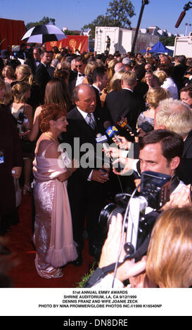 12 septembre 1999 - 51E EMMY awards.Shrine Auditorium, LOS ANGELES, CA 9/12/99.DENNIS FRANZ ET FEMME JOANIE. ZECK NINA PROMMER/ K16540NP(Image Crédit : © Globe Photos/ZUMAPRESS.com) Banque D'Images