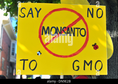 Une manifestation anti-OGM Monsanto au Canada. Banque D'Images
