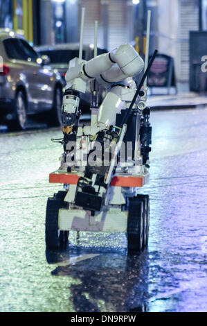 Northrop Grumman Remotec robot Andros utilisés par les unités de neutralisation des bombes dans le monde entier pour désamorcer les bombes et les IED en utilisation sur une rue Belfast Banque D'Images