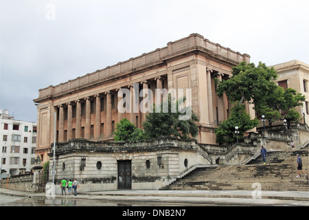 Escuela de Farmacia, Universidad de La Habana, San Lázaro, Vedado, La Havane, Cuba, mer des Caraïbes, l'Amérique centrale Banque D'Images