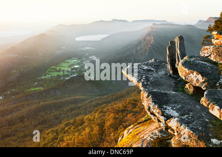 Vue sur l'Est et de Halls Gap Grampians. Banque D'Images