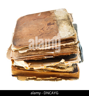 Pile de manuscrits isolé sur fond blanc Banque D'Images