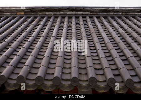 La GIWA (tuiles terre cuite) utilisé sur l'architecture traditionnelle Hanok - Corée du Sud. Banque D'Images