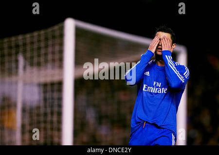 Valence, Espagne. Dec 22, 2013. Cristiano Ronaldo, le milieu de terrain du Real Madrid réagit à un proche pendant la miss La Liga match entre Valence et le Real Madrid au stade Mestalla, Valence : Action Crédit Plus Sport/Alamy Live News Banque D'Images