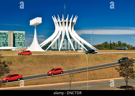 Brésil, Brasilia : Cathédrale Nossa Senhora da Aparecida Banque D'Images