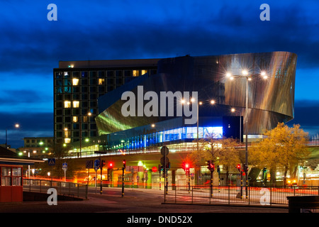 Compte tenu de la soirée au bord de l'Radisson Centre des Congrès, le centre de Stockholm, en Suède. Banque D'Images