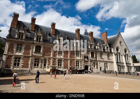 Près de l'entrée du Château Royal, Blois, France Banque D'Images