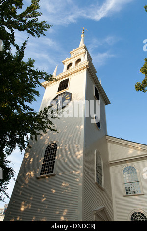 L'église Trinity, un bâtiment historique dans la plus ancienne paroisse épiscopale dans le New England ville touristique de Newport Rhode Island. Banque D'Images