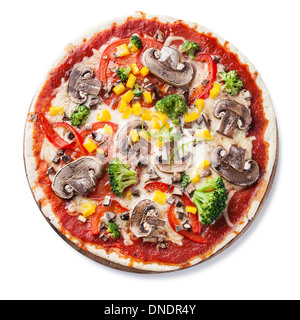 Pizza végétarienne avec champignons et ruccola sur fond blanc Banque D'Images