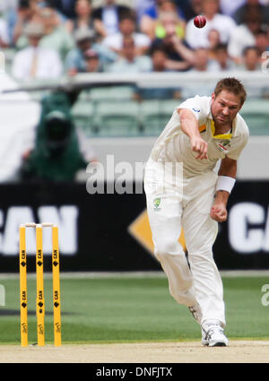 Melbourne, Australie. Dec 26, 2013. Ryan Harris en action au cours de la au cours de la première journée de la quatrième cendres test match entre l'Australie et l'Angleterre à la MCG - Lendemain de tester l'Australie contre l'Angleterre, MCG, Melbourne, Victoria, Australie. Credit : Action Plus Sport/Alamy Live News Banque D'Images