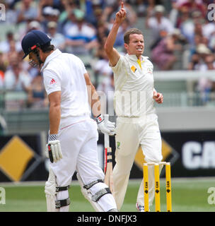 Melbourne, Australie. Dec 26, 2013. Au cours de l'action au cours de la première journée de la quatrième cendres test match entre l'Australie et l'Angleterre à la MCG - Lendemain de tester l'Australie contre l'Angleterre, MCG, Melbourne, Victoria, Australie. Credit : Action Plus Sport/Alamy Live News Banque D'Images