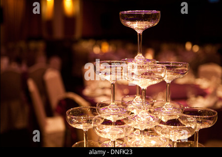 Verres de Champagne à Pyramid Banque D'Images