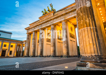 La porte de Brandebourg à Berlin, Allemagne. Banque D'Images