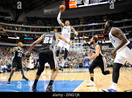 Dec 26, 2013 : Dallas Mavericks petit ailier Shawn Marion # 0 lors d'un match de la NBA entre les San Antonio Spurs et les Dallas Mavericks à l'American Airlines Center de Dallas, TX San Antonio battu Dallas 116-107 Banque D'Images