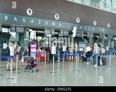Gdansk, Pologne. Août 17, 2013. Hall de départ de l'aéroport Lech Walesa de Gdansk, en Pologne, le 17 août 2013. Photo : Beate Schleep/dpa/Alamy Live News Banque D'Images
