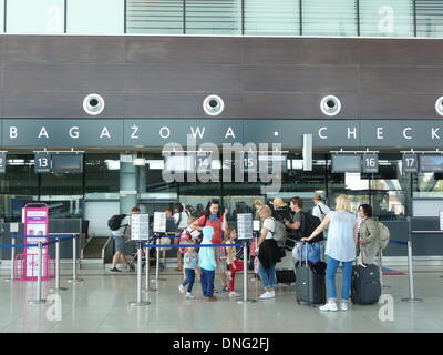 Gdansk, Pologne. Août 17, 2013. Hall de départ de l'aéroport Lech Walesa de Gdansk, en Pologne, le 17 août 2013. Photo : Beate Schleep/dpa/Alamy Live News Banque D'Images