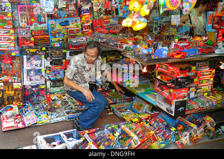 Hong Kong Chine,HK,Asie,Chinois,Oriental,Kowloon,Sam Shui po,PEI Ho Street,marché,marché,stall,stalles,stands,stands,stands,stands,stands,stands,vendeurs,marchands,marke Banque D'Images