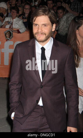 Toronto, ON, Canada, . Sep 9, 2013. Daniel Bruhl à la première de 'rush' au Festival International du Film de Toronto 2013. © Dan Herrick/ZUMAPRESS.com/Alamy Live News Banque D'Images