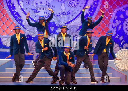 Une séance de photos pour la marque Aladdin Panto avec Jo et Matthew Kelly au nouveau théâtre de Wimbledon, Wimbledon, Londres Banque D'Images