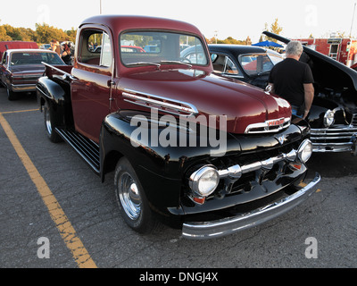 Mercury M-1 V8 vintage de camionnette, le 24 juillet 2013 Banque D'Images