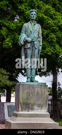 Statue d'Abraham Lincoln en uniforme de la guerre de Black Hawk dans Dixon, l'Illinois, une ville le long de la Lincoln Highway. Banque D'Images