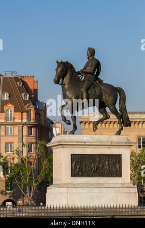 PONT NEUF, DE LA STATUE DE HENRI IV, 1er arrondissement, PARIS, FRANCE Banque D'Images