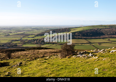 Vue depuis Crook Peak sur Loxton, Brean Down et Bristol Channel vers le sud du pays de Galles Banque D'Images