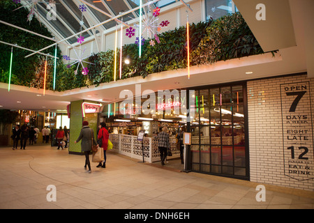 Cuisine équipée à Trinity Trinity Leeds, un centre commercial et de loisirs à Leeds, Angleterre, Banque D'Images