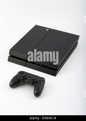 Console de jeux Sony Playstation 4 Nov 2013 parution Banque D'Images