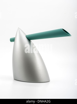 BERTAA / Eau chaude électrique conçu par Philippe Starck pour Alessi. Dessins iconiques dans la cuisine / accueil équipement électroménager. Banque D'Images