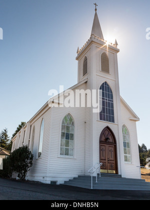 L'église de style colonial blanc à Bodega Bay Banque D'Images