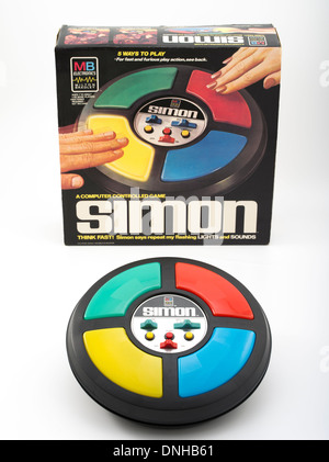 Jeu électronique Simon par Milton Bradley lancé 1978 au Studio 54. L'icône de la culture pop des années 80. Classic Toy Banque D'Images