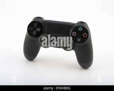 Console de jeux Sony Playstation 4 Nov 2013 parution Banque D'Images