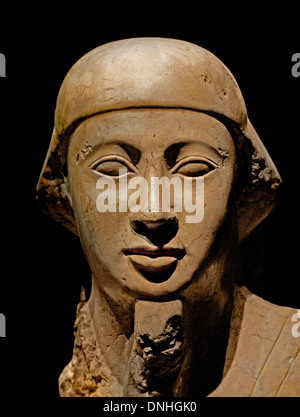 Sculpture en calcaire égyptien antique du Grand Prêtre, 26e dynastie, 550 av. J.-C., Période saïte, Musée d'Art Égyptien d'État à Munich, Bavière, Allemagne Banque D'Images
