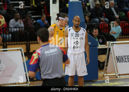 Londres, Royaume-Uni. 29 décembre 2013. British Basketball League, les Lions Londres battre les Eagles à la Newcastle Arena Cox Cuivre, Stratford, London Crédit : Ashok Saxena/Alamy Live News Banque D'Images