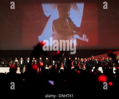 Hong Kong, Chine. 31 Dec, 2013. Effectuer les pop stars au concert commémorant le 10e anniversaire de la mort d'Anita Mui à Hong Kong, Chine du Sud, 30 décembre 2013. © Lui Siu Wai/Xinhua/Alamy Live News Banque D'Images