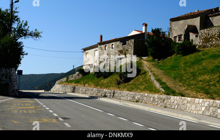 Vieux village de pêcheurs Plomin Istria Croatia murs extérieurs Banque D'Images