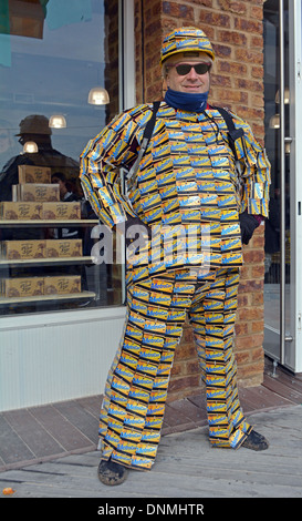 Metrocard Art homme Rodolico photographié le jour de l'An sur la promenade à Coney Island, Brooklyn, New York. Banque D'Images