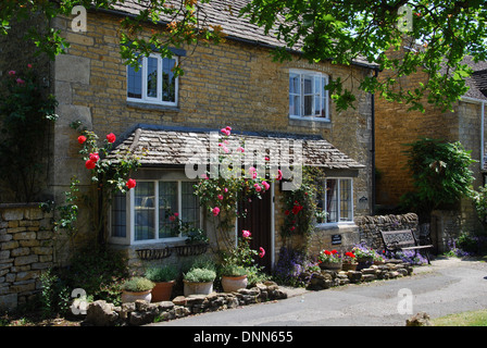 Charmant Kingham, Cotswolds UKp Banque D'Images