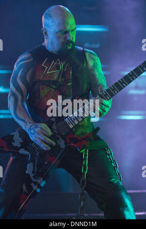 Tinley Park, Illinois, États-Unis. 21 juillet, 2012. Le guitariste KERRY KING de Slayer fonctionne à 2012 Mayhem Festival à Tinley Park, Illinois © Daniel DeSlover/ZUMAPRESS.com/Alamy Live News Banque D'Images