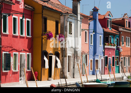 Burano, Venise - maisons colorées sur l'île de Burano, lagune de Venise, Italie Banque D'Images