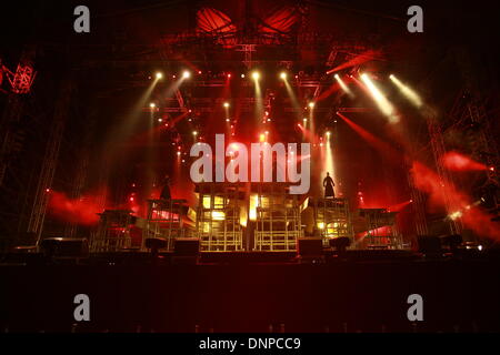 Guangzhou, Chine. Dec 29, 2013. Aaron Kwok détient les concerts à Guangzhou, Chine Le dimanche 29 décembre 2013. © TopPhoto/Alamy Live News Banque D'Images