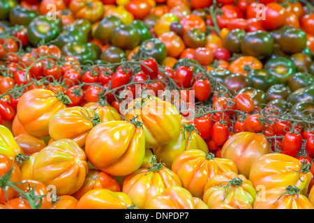 Tomates à Borough Market Londres Banque D'Images