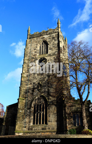 L'automne, l'église Holy Trinity, Skipton town, North Yorkshire, Angleterre, Royaume-Uni Banque D'Images