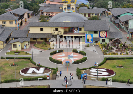 Monument de Ciudad Mitad del Mundo (Middlle du monde), ville de la province de Pichincha, Equateur Banque D'Images