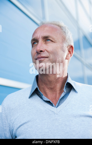 Portrait of Businessman Outdoors, Mannheim, Baden-Wurttemberg, Germany Banque D'Images