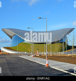 Centre aquatique de Londres dans le Queen Elizabeth Olympic Park en voie d'achèvement des travaux de rénovation après le événements 2012 Banque D'Images