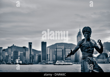 Statue de Bruce Lee sur l'Avenue des Stars, Hong Kong, Chine, Asie Banque D'Images