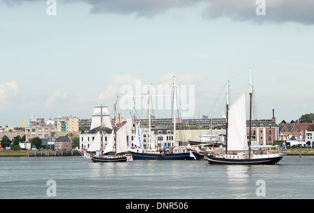Le navire quitte le hollandais volant du port de Rotterdam, sur octobre 10,2012 à Rotterdam, Pays-Bas. Banque D'Images